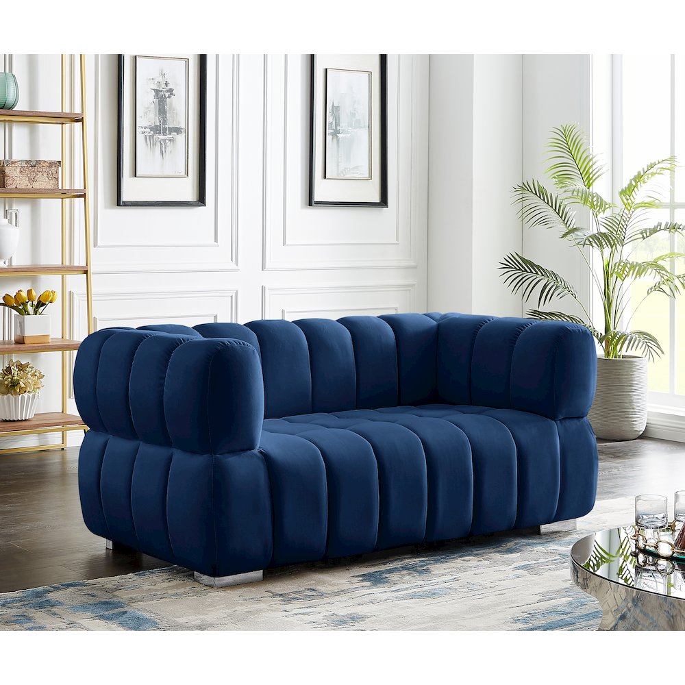 Gwen Navy Velvet Loveseat. Picture 3