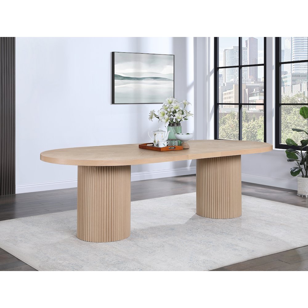 Belinda Natural Oak Veneer Dining Table. Picture 2