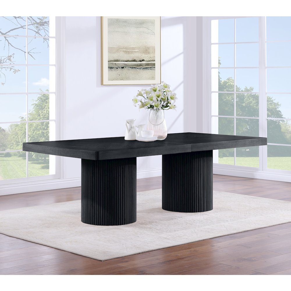 Belinda Black Dining Table. Picture 3