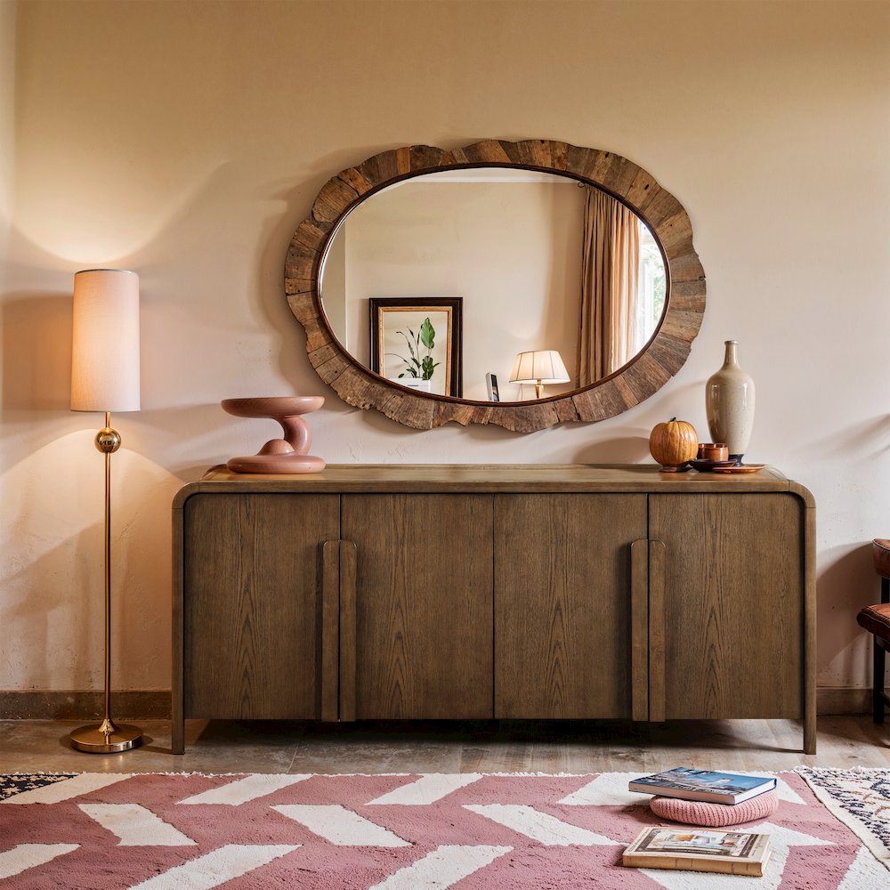 Harmony Brown Oak Veneer Rubberwood Sideboard/Buffet. Picture 7