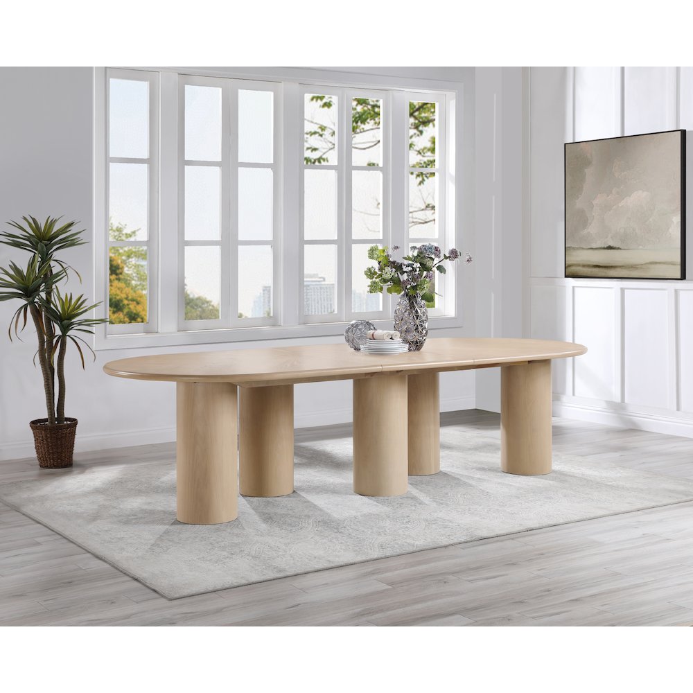 Dolan Oak Dining Table. Picture 2