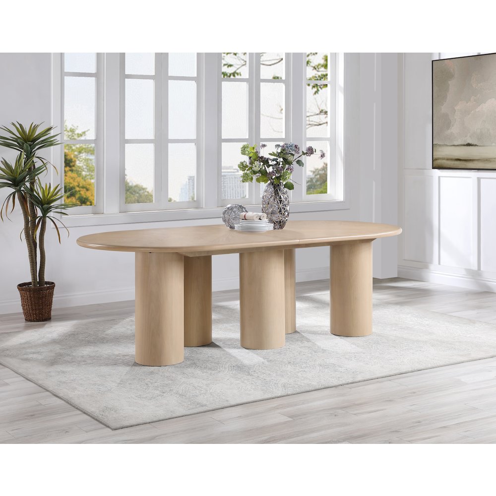 Dolan Oak Dining Table. Picture 3