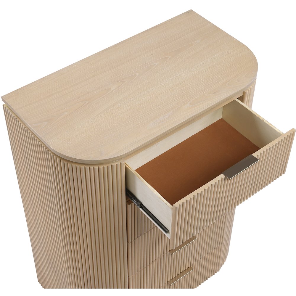 Astrid Natural Solid Wood And Oak Veneer Chest. Picture 6
