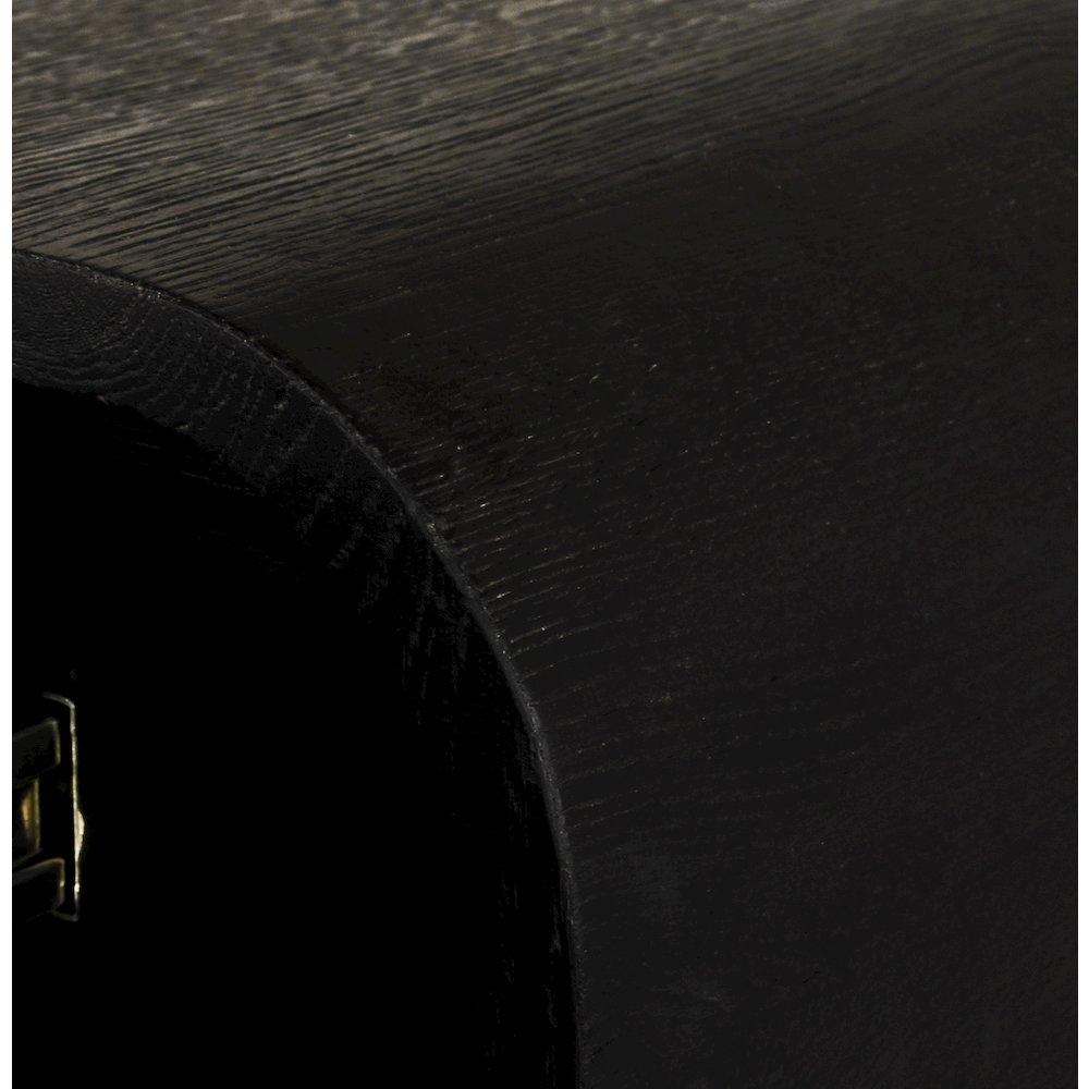 Cresthill Black Oak Night Stand. Picture 13