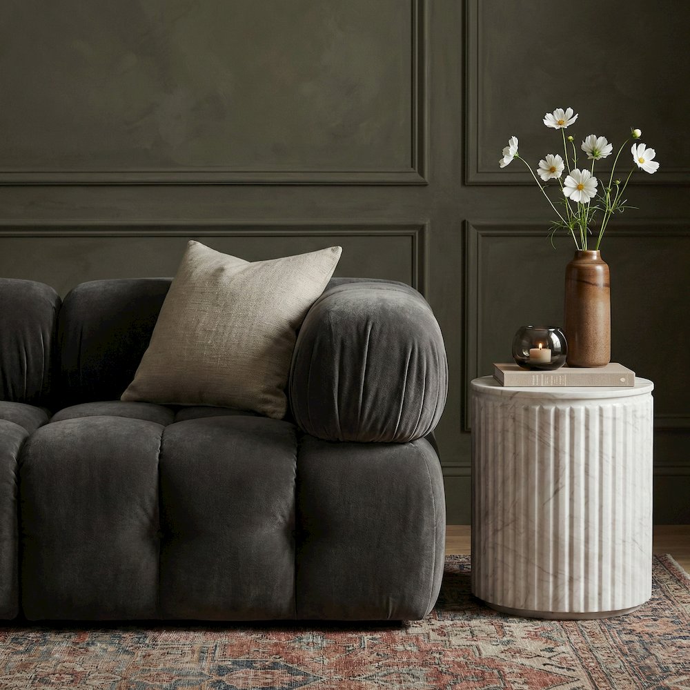 Catania White Concrete Indoor/Outdoor End Table. Picture 2
