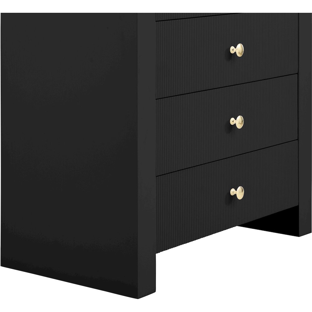Artisto Black Chest. Picture 15