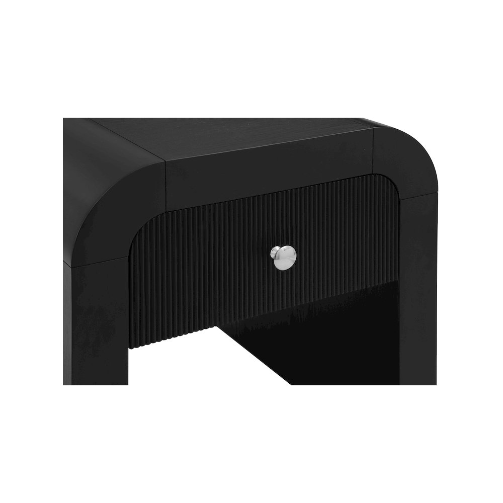 Artisto Black End Table. Picture 10