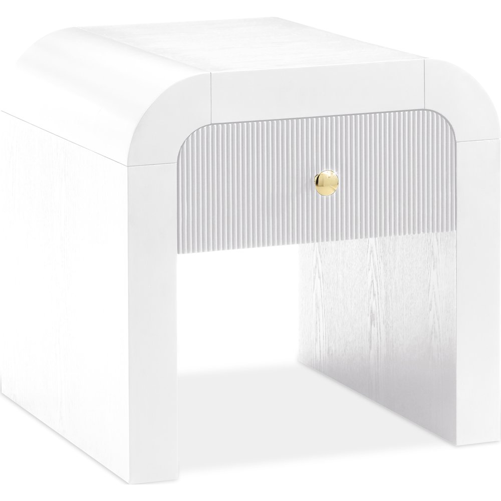 Artisto White End Table. Picture 1