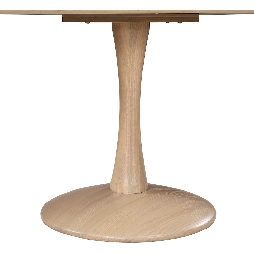Holly Natural Oak Dining Table. Picture 4