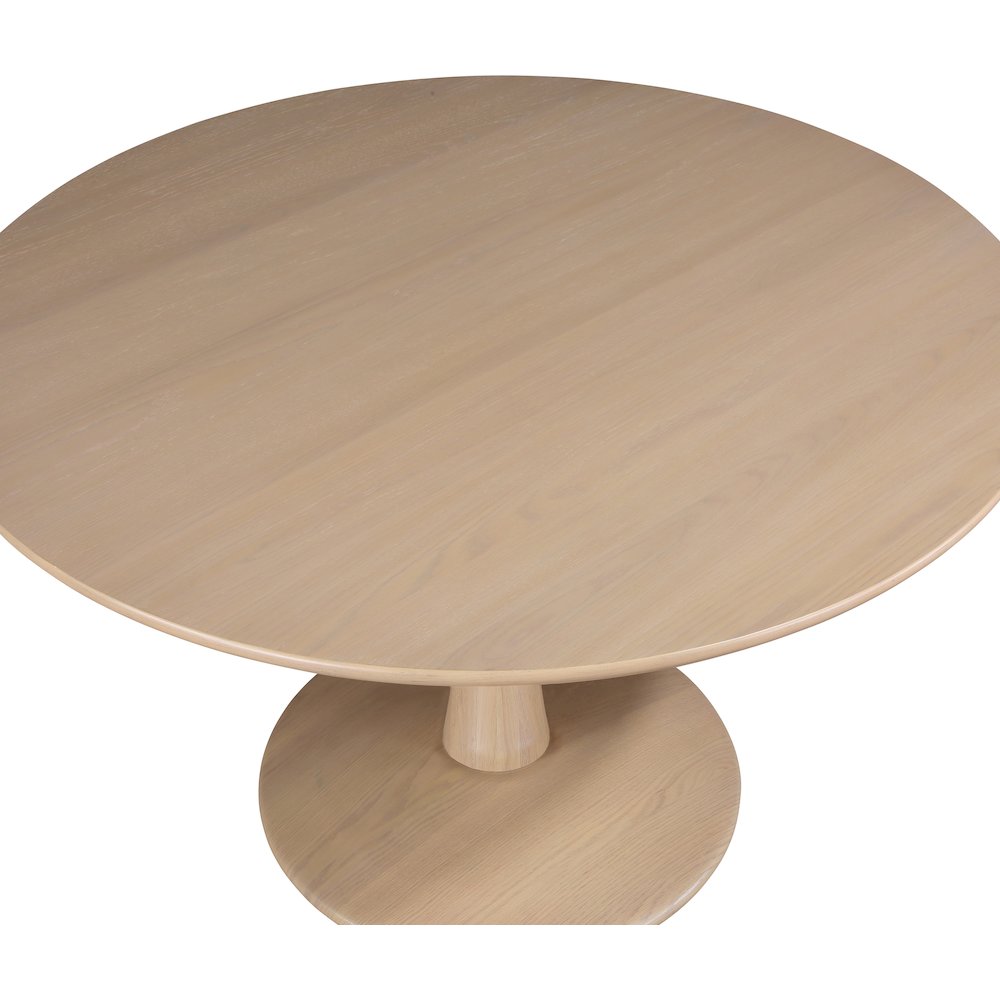 Holly Natural Oak Dining Table. Picture 3