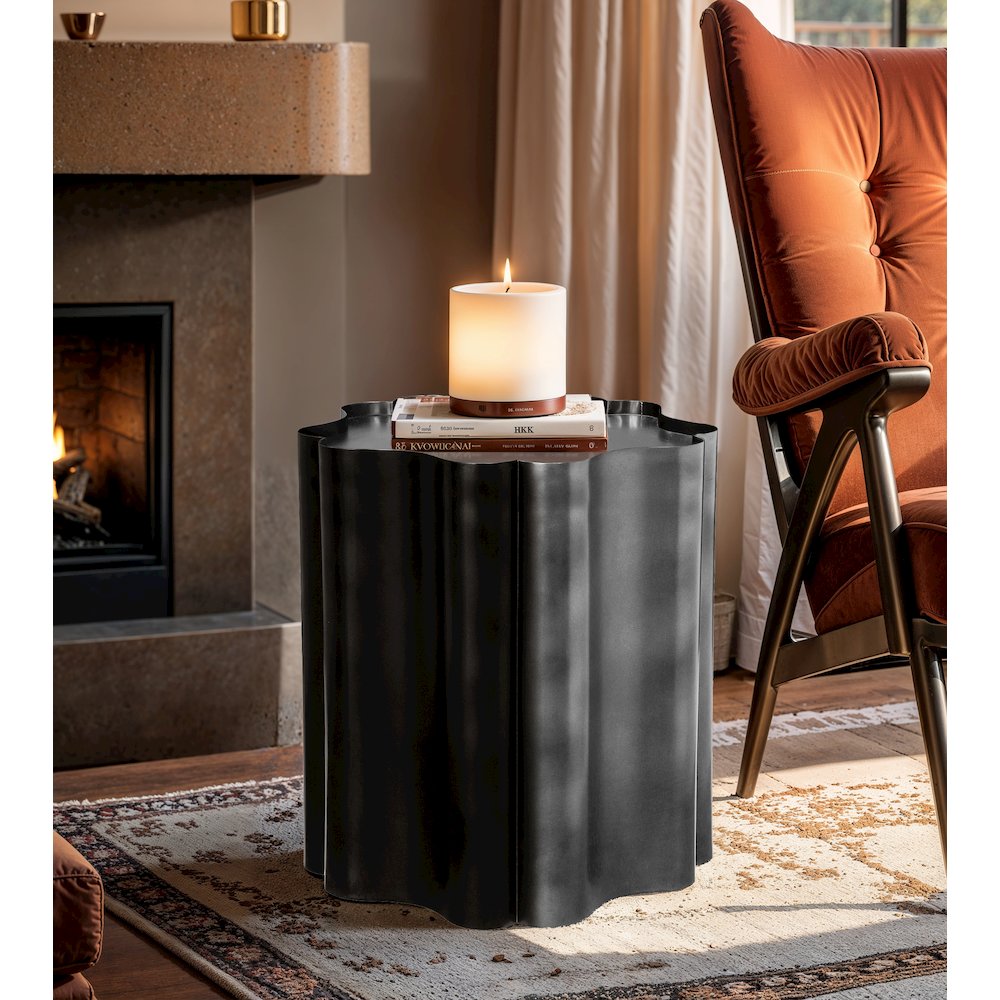 Eloise Black Iron End Table. Picture 6