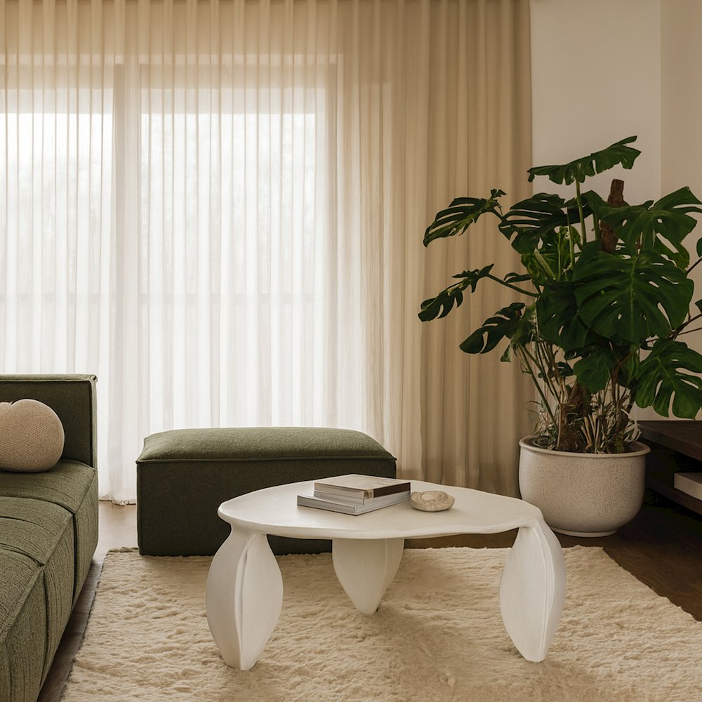 Pueblo Cream Aluminum Coffee Table. Picture 6