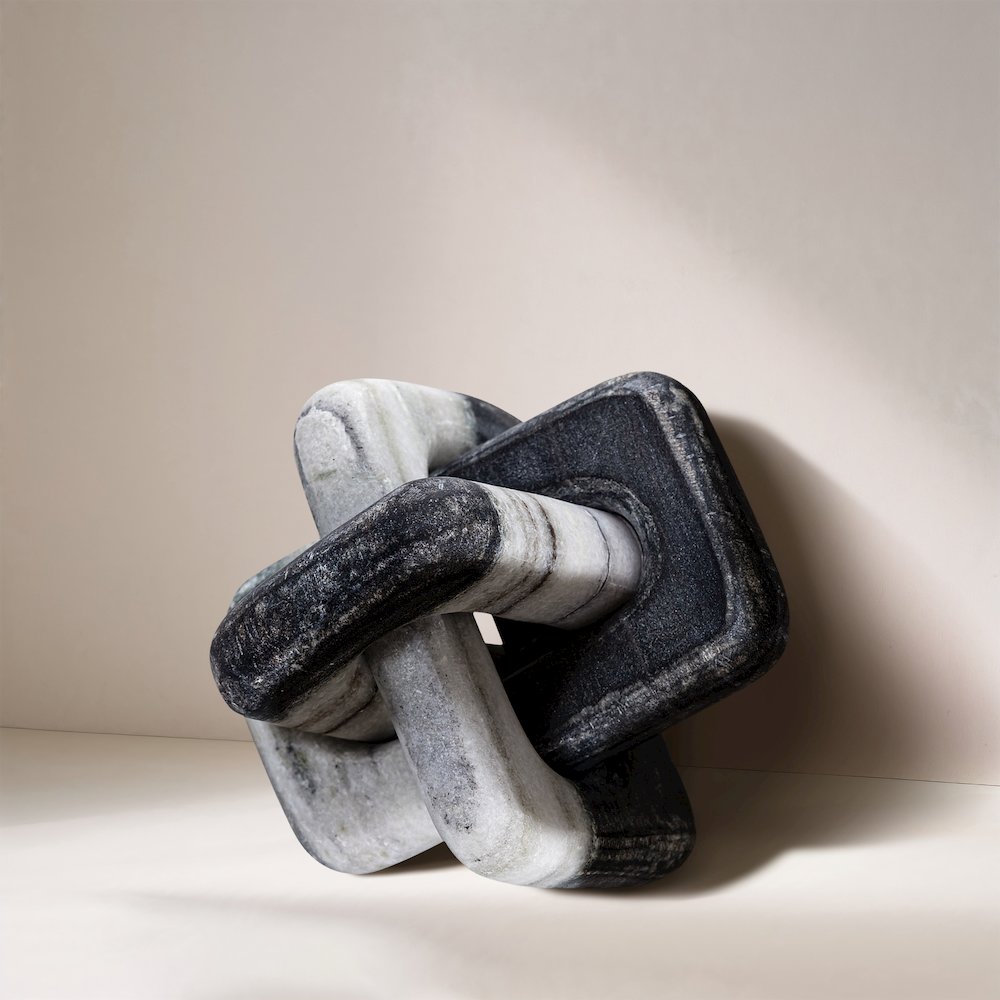 Bond Panda Marble Decorative Knot. Picture 4