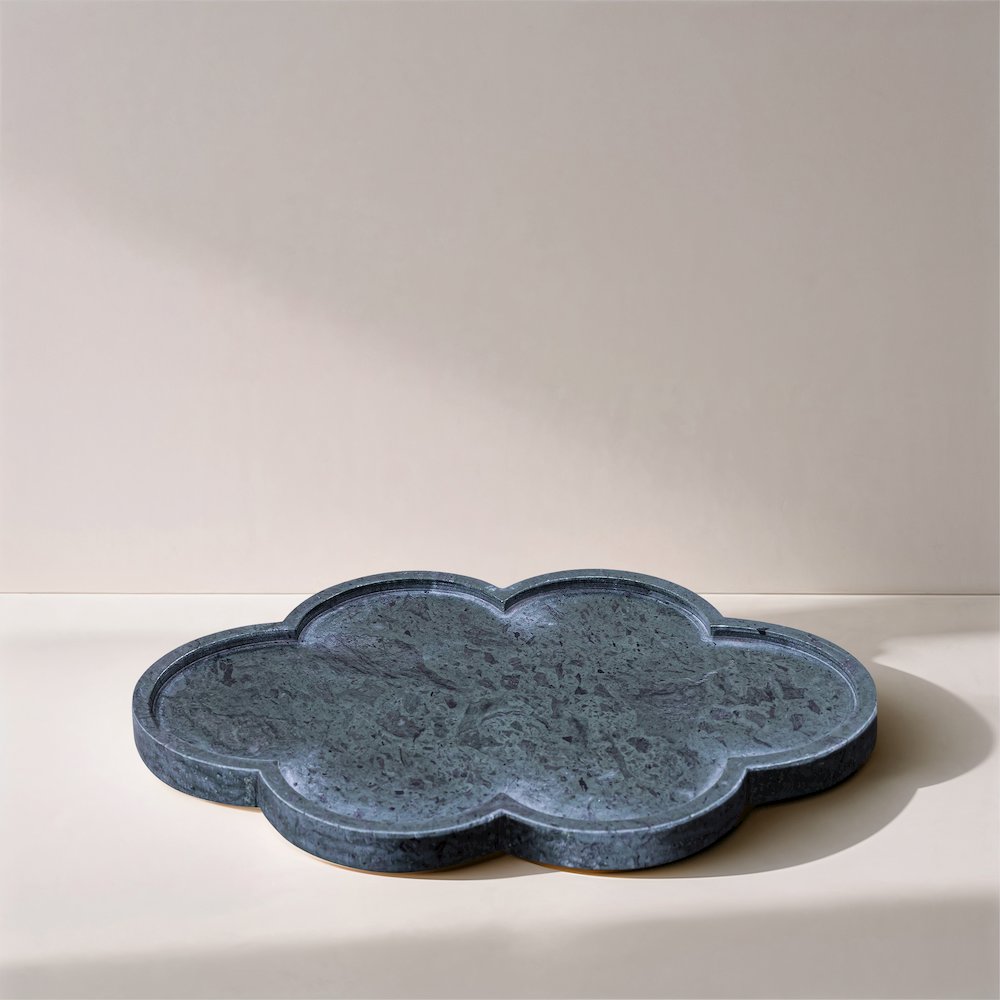 Rimini Green Clover Shaped Marble Tray. Picture 4