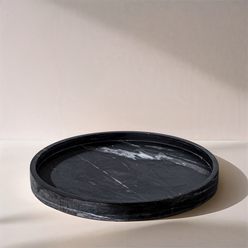 Barletta Black Round Marble Tray. Picture 4