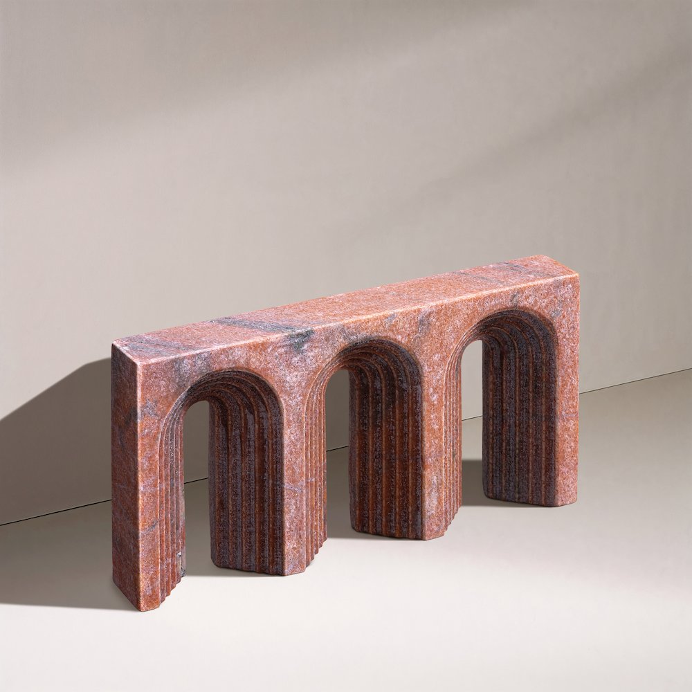 Curva Pink Marble Decorative Object. Picture 5