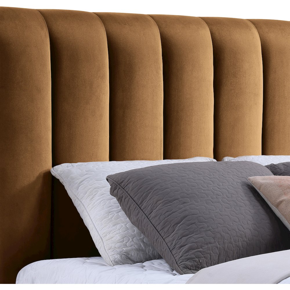 Amara Saddle Velvet Upholstered King Bed. Picture 5