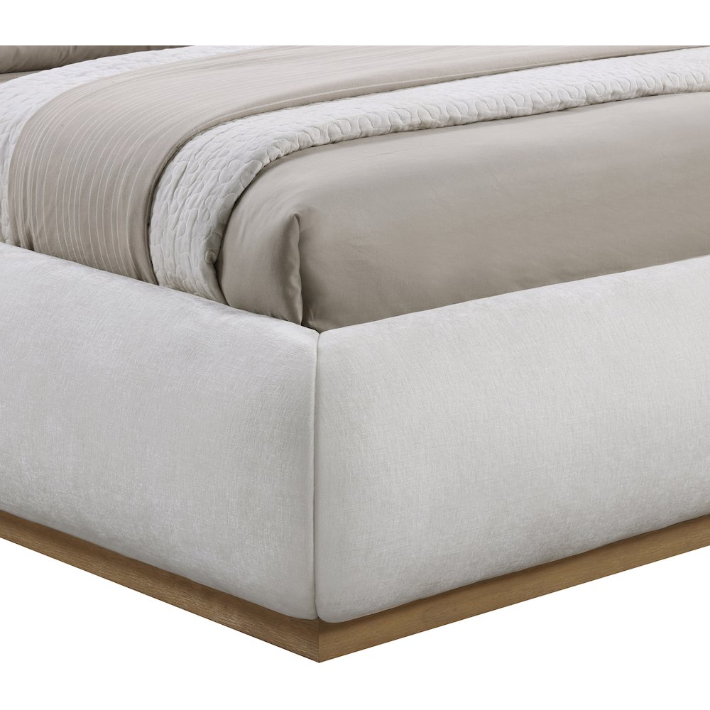 Vaughn Cream Twin Bed. Picture 5