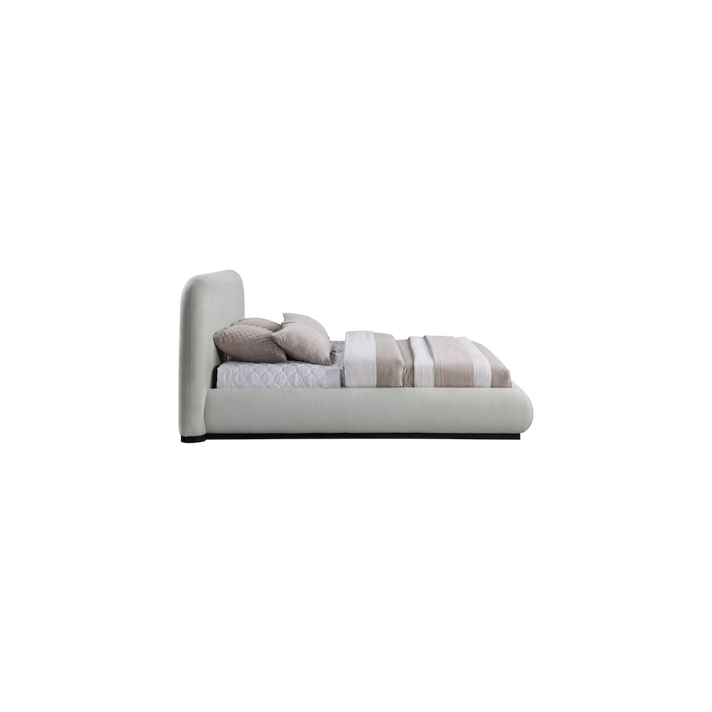 Vaughn Grey Queen Bed. Picture 3