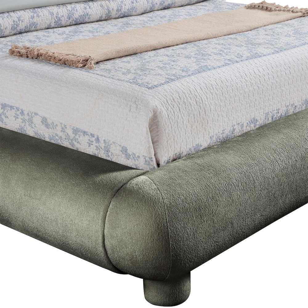 Blair Green Chenille Fabric Upholstered King Bed. Picture 4