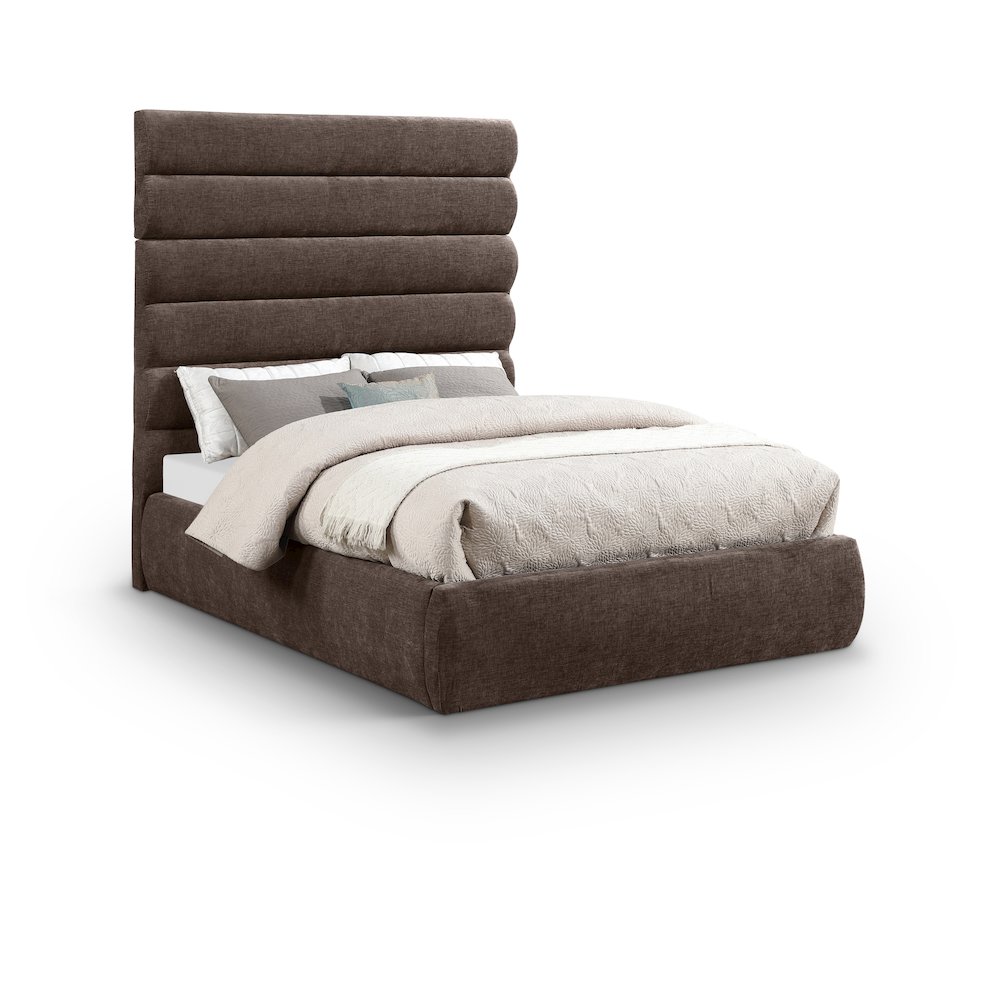 Adam Brown Chenille Fabric Full Bed. Picture 1