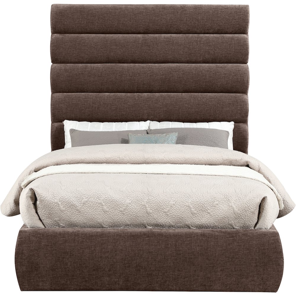 Adam Brown Chenille Fabric Full Bed. Picture 2