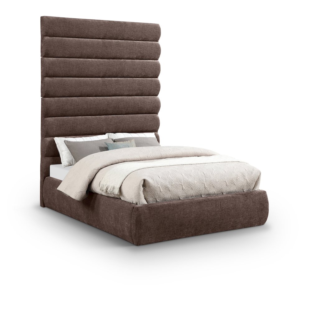 Adam Brown Chenille Fabric Full Bed. Picture 1
