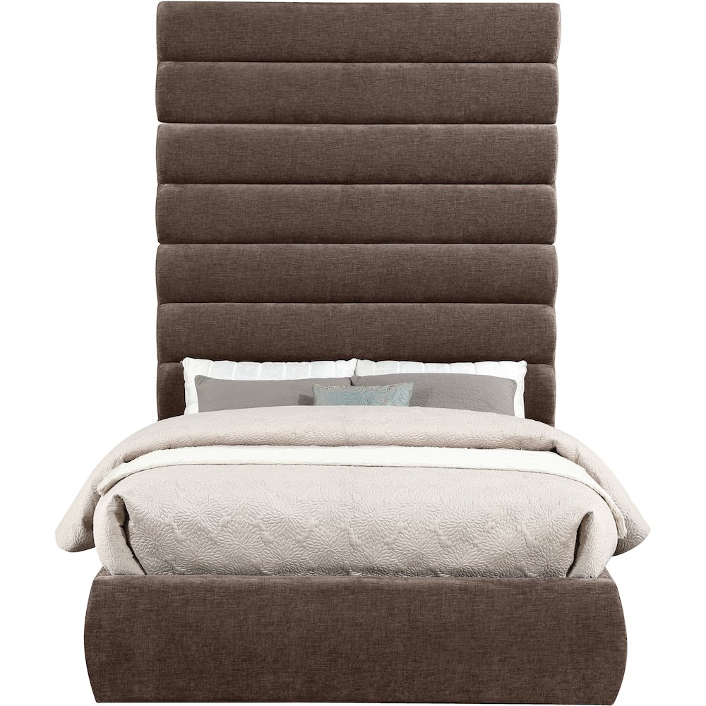 Adam Brown Chenille Fabric Full Bed. Picture 2