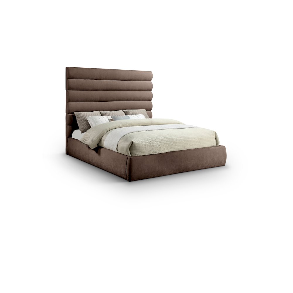 Adam Brown Chenille Fabric King Bed. Picture 1