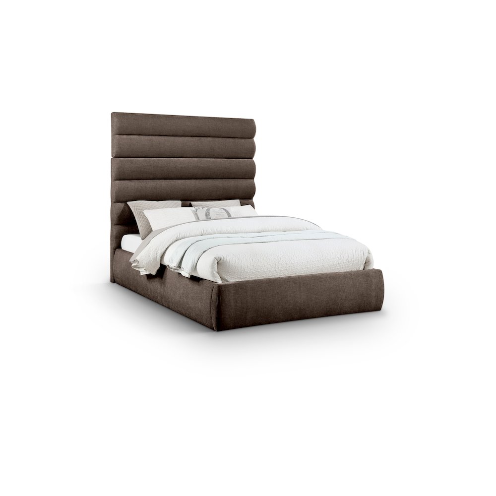 Adam Brown Chenille Fabric Queen Bed. Picture 1