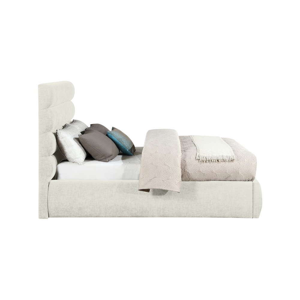 Adam Cream Chenille Fabric Full Bed. Picture 3