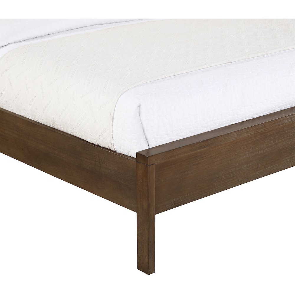Windsor Brown Solid Wood Full Bed (3 Boxes). Picture 7