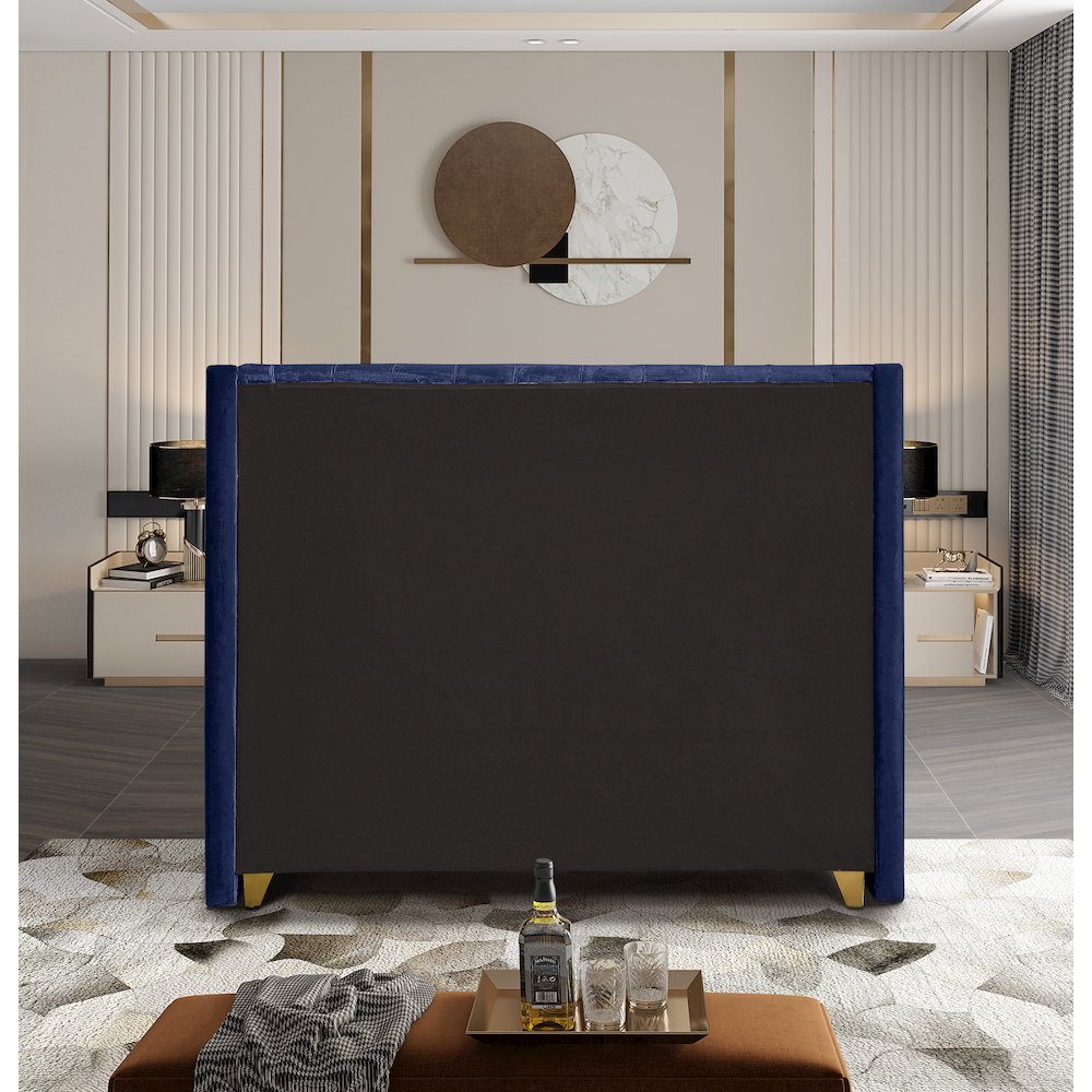 Barolo Navy Velvet King Bed. Picture 5
