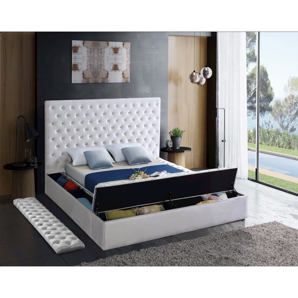 Bliss White Velvet Full Bed. Picture 7