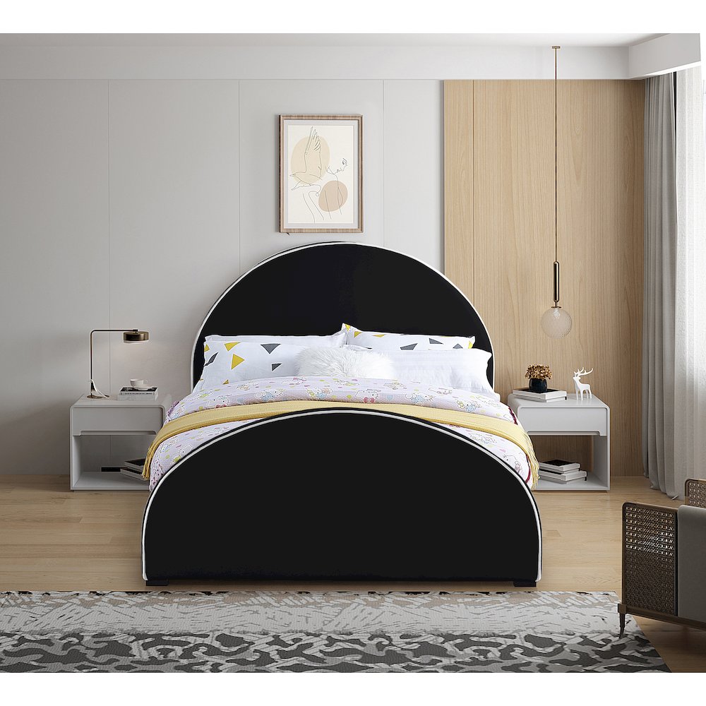 Brody Black Velvet Queen Bed. Picture 3