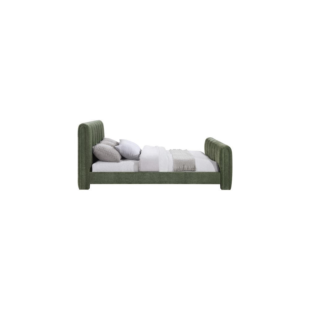 Camila Green Chenille Fabric King Bed. Picture 3
