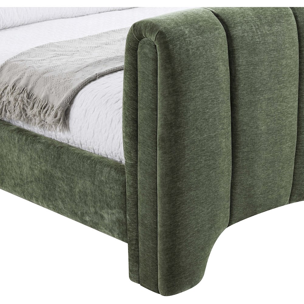 Camila Green Chenille Fabric Twin Bed. Picture 5