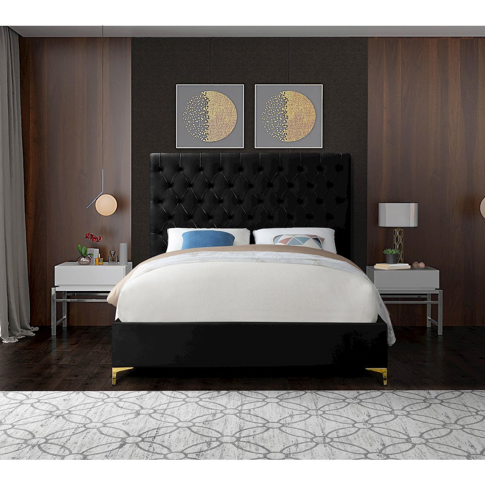 Cruz Black Velvet Queen Bed. Picture 7