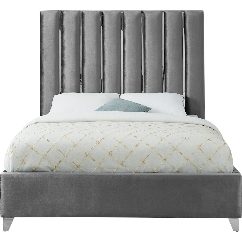 Enzo Grey Velvet Full Bed. Picture 2