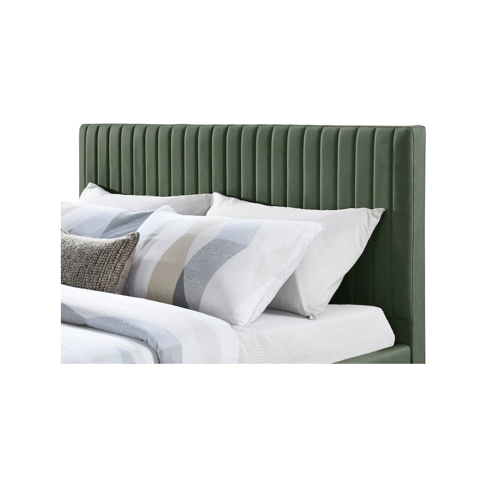 Gallo Green Vegan Leather Queen Bed. Picture 5