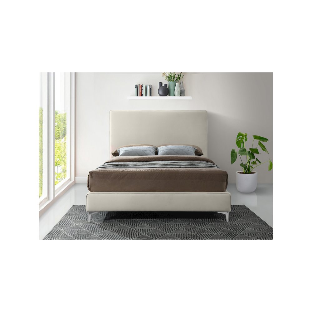 Geri Cream Velvet Queen Bed. Picture 7