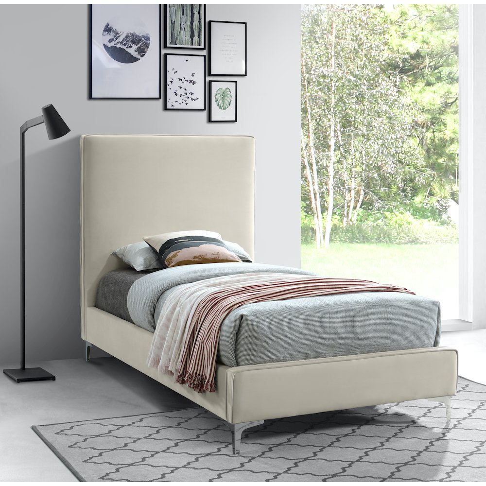 Geri Cream Velvet Twin Bed. Picture 3