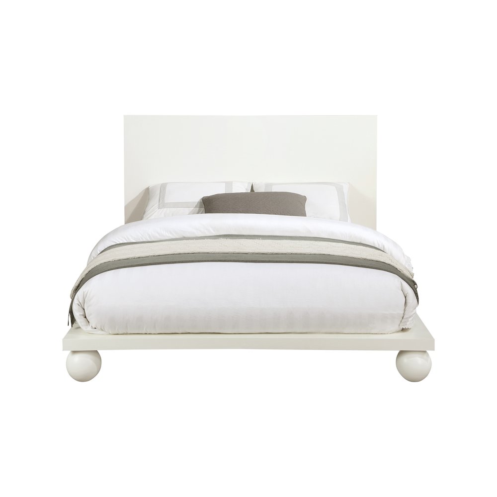 Kent Cream Queen Bed. Picture 3