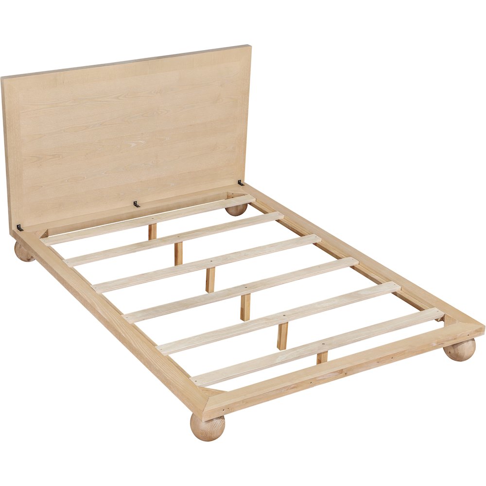 Kent Natural Queen Bed. Picture 6
