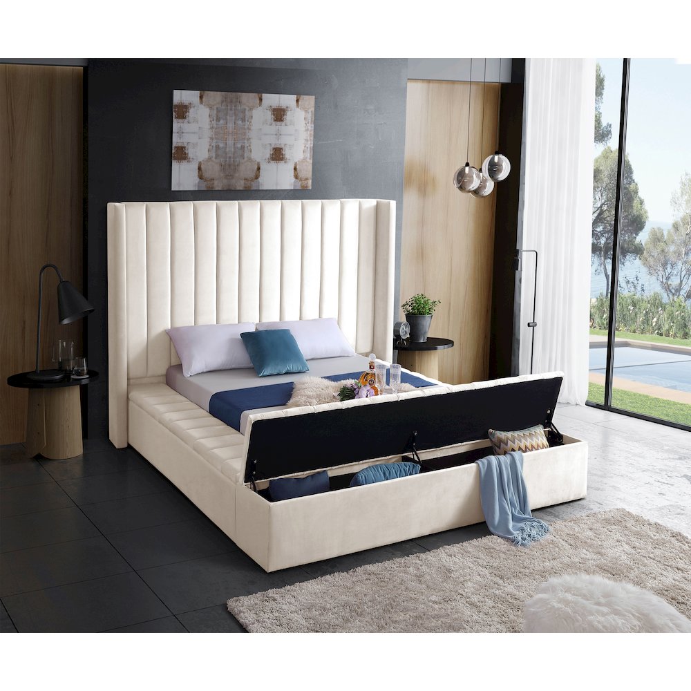 Kiki Cream Velvet Queen Bed. Picture 3