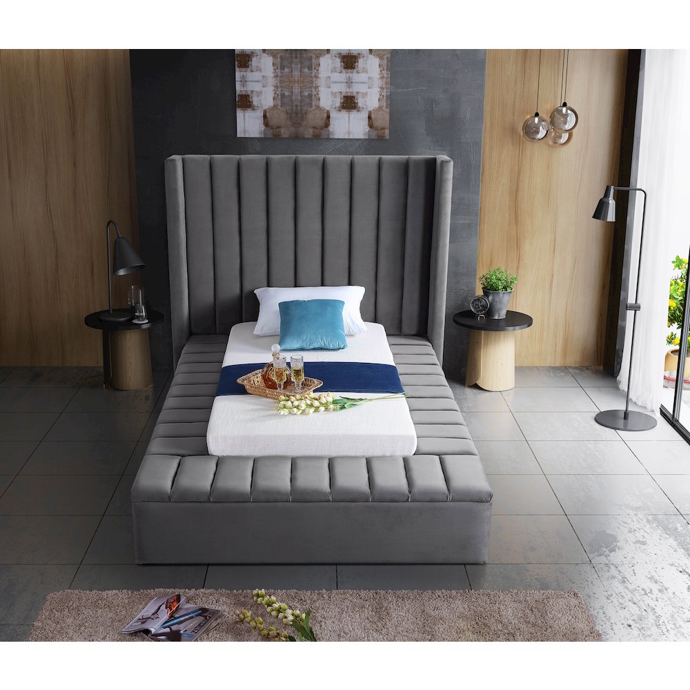 Kiki Grey Velvet Twin Bed. Picture 5