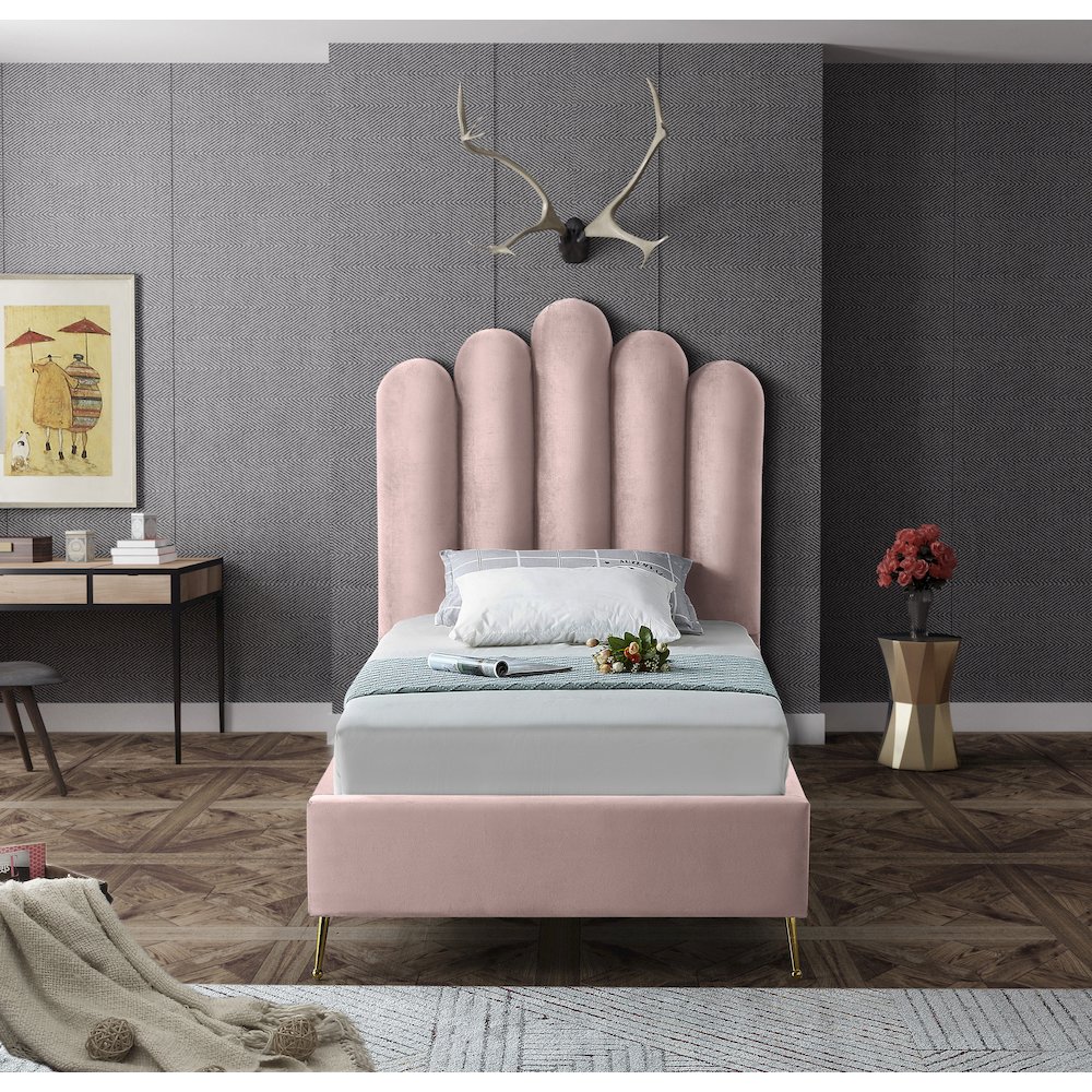 Lily Pink Velvet Twin Bed. Picture 3
