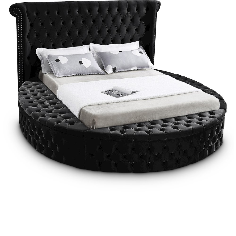 Luxus Black Velvet Queen Bed. Picture 1