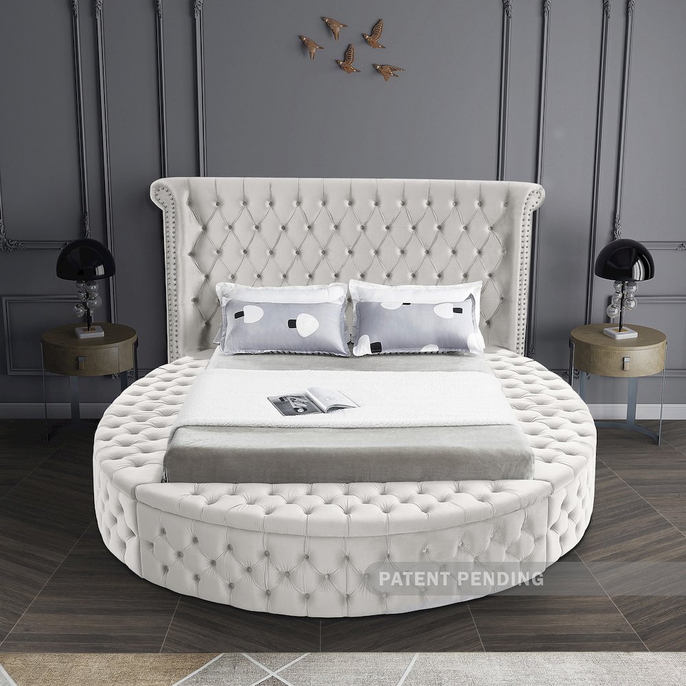 Luxus Cream Velvet Queen Bed. Picture 5