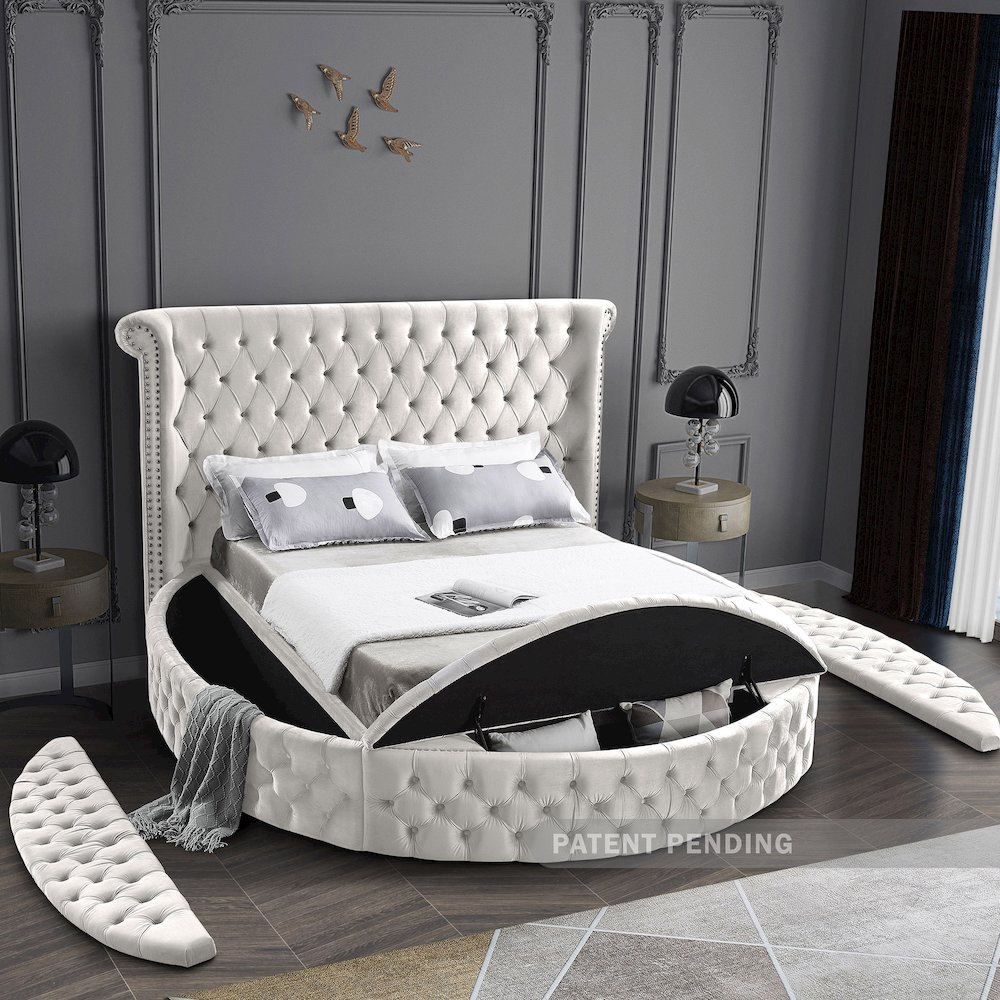 Luxus Cream Velvet Queen Bed. Picture 7